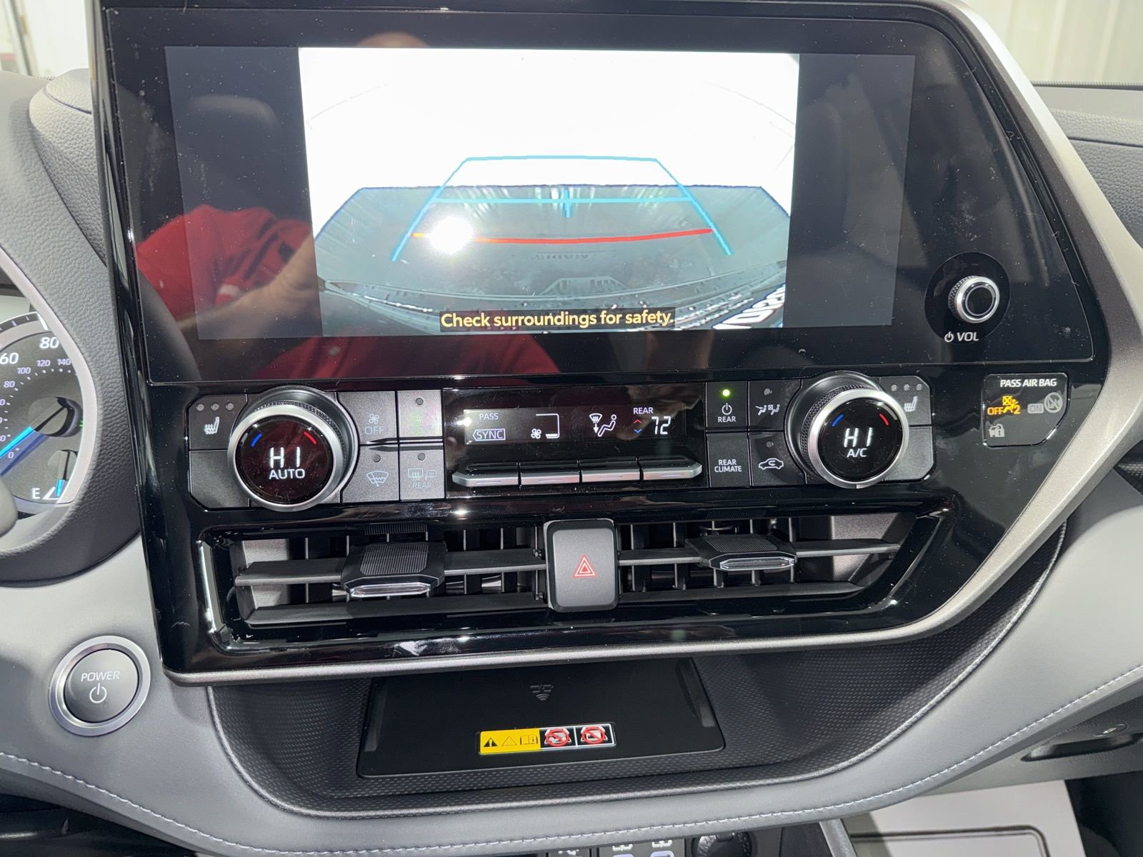 New 2026 Toyota Highlander XLE image 25