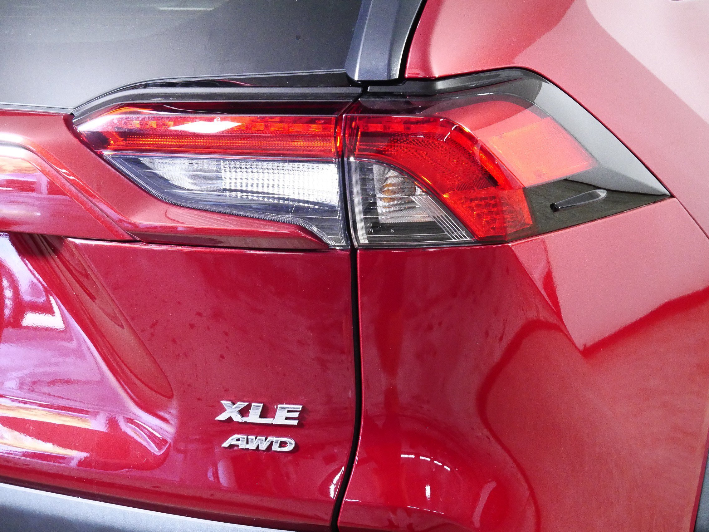 Used 2024 Toyota RAV4 XLE Premium w/ Weather Package AWD/4WD image 17
