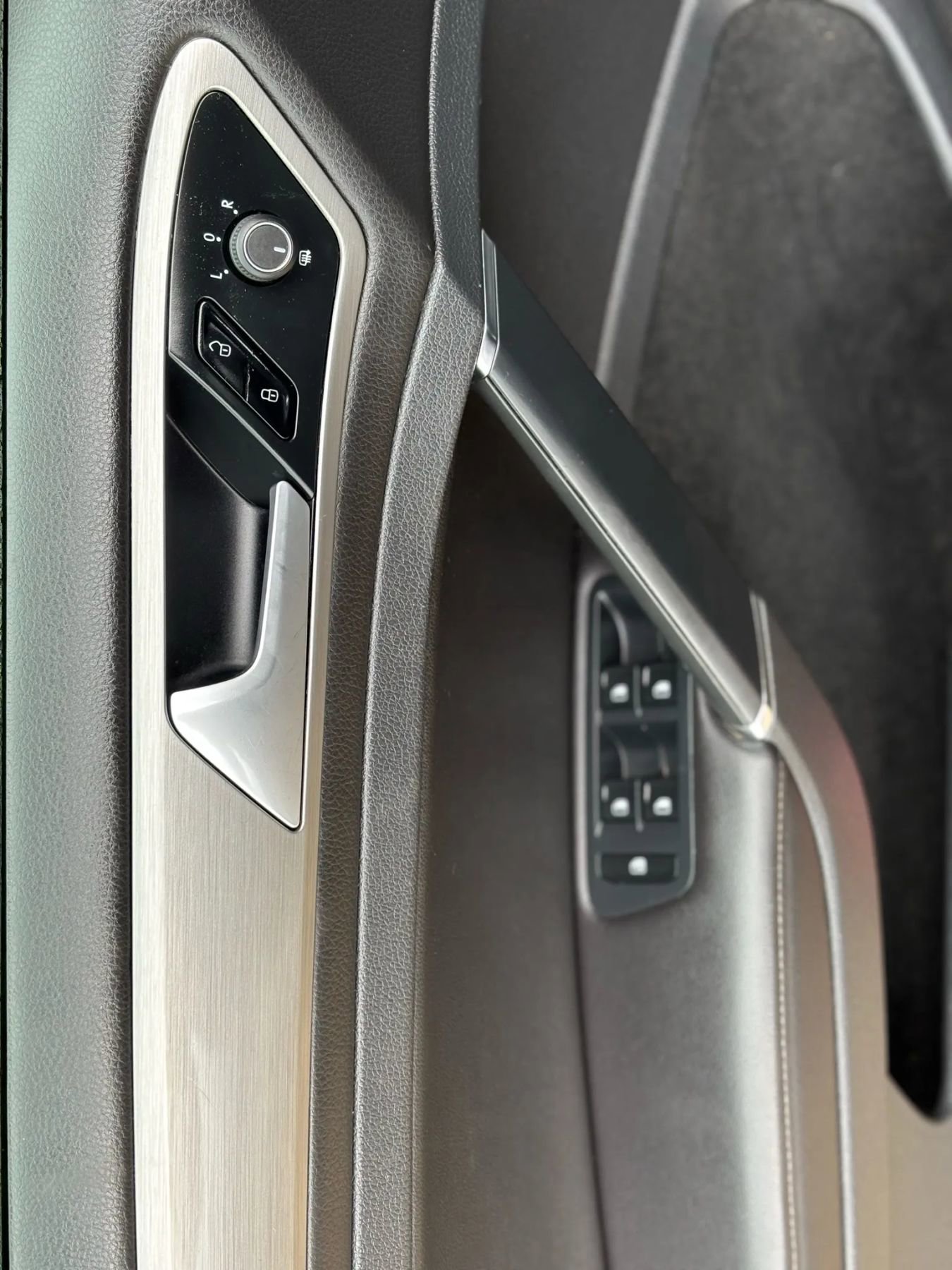 Used 2015 Volkswagen Golf TDI SE image 12