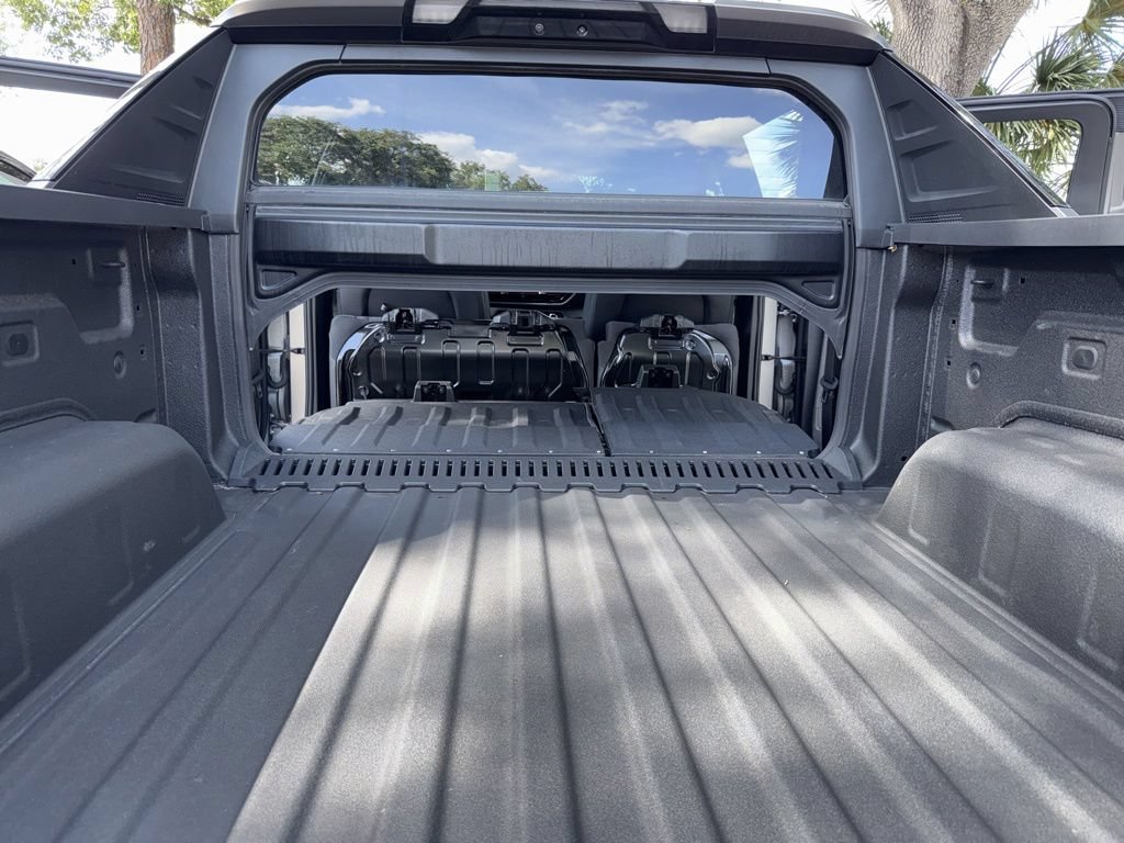 Used 2026 Chevrolet Silverado EV Trail Boss AWD/4WD image 41