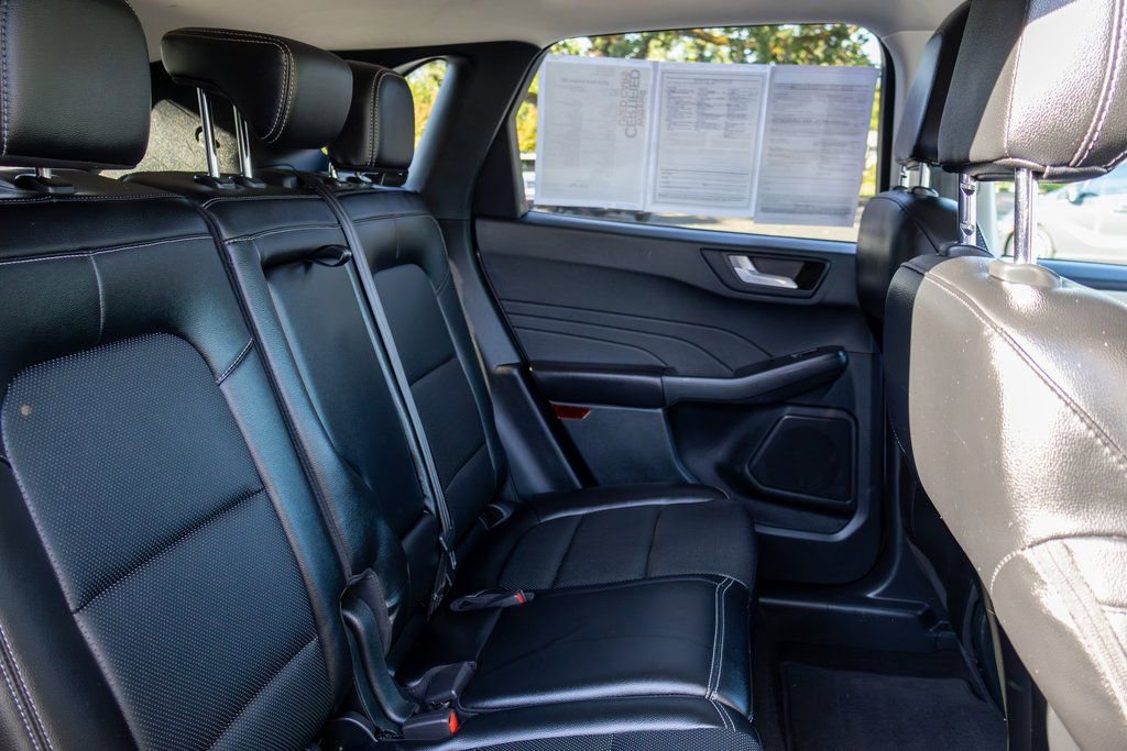 Used 2022 Ford Escape SEL image 13