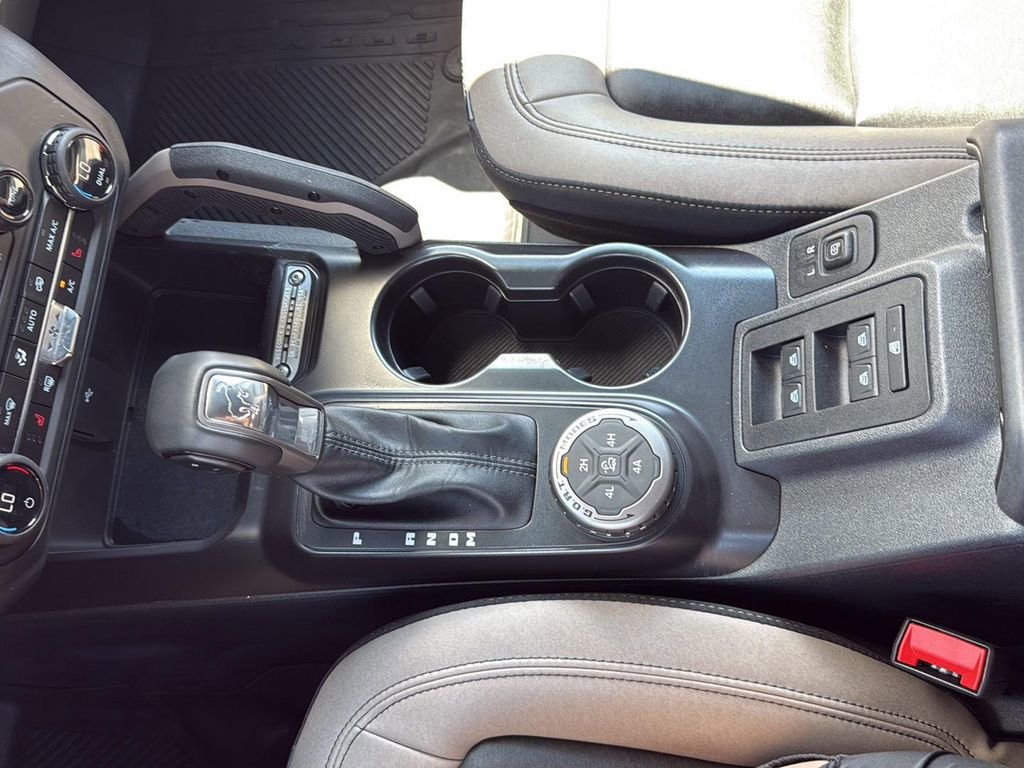 Used 2024 Ford Bronco Big Bend w/ Sasquatch Package image 21