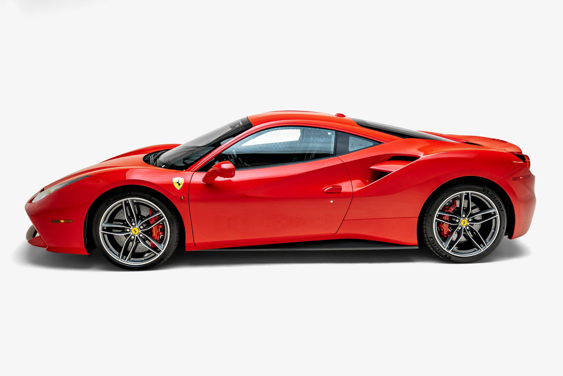 Used 2018 Ferrari 488 GTB RWD image 7