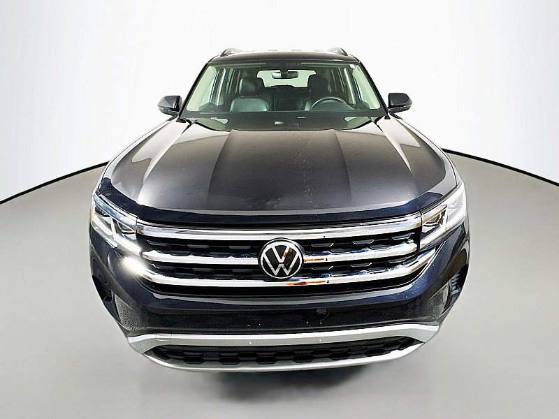 Used 2023 Volkswagen Atlas SE image 2