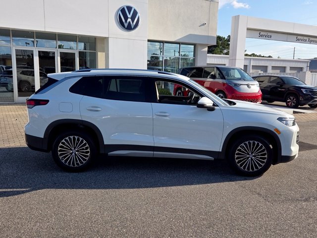 New 2026 Volkswagen Tiguan S FWD image 13