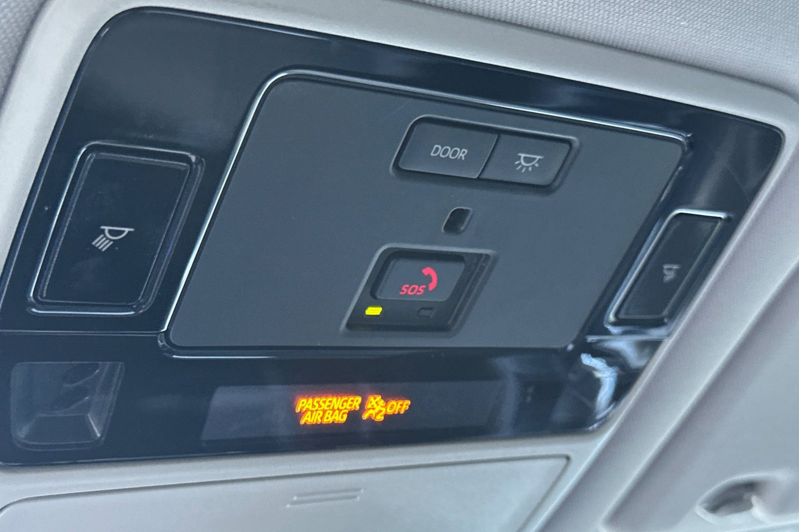 Used 2024 Toyota Grand Highlander XLE FWD image 23