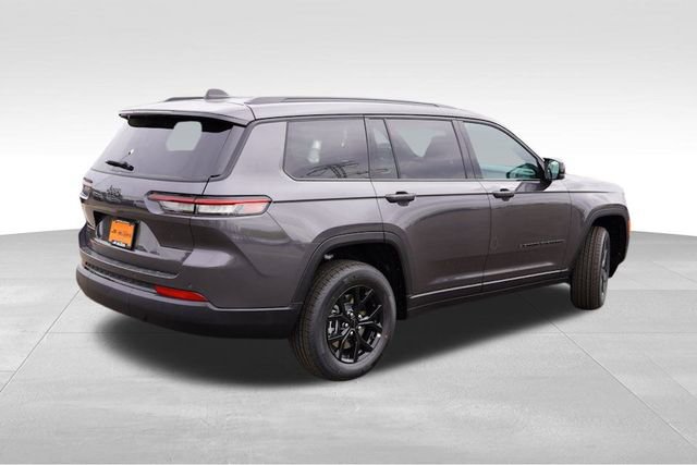 New 2025 Jeep Grand Cherokee L Altitude image 3