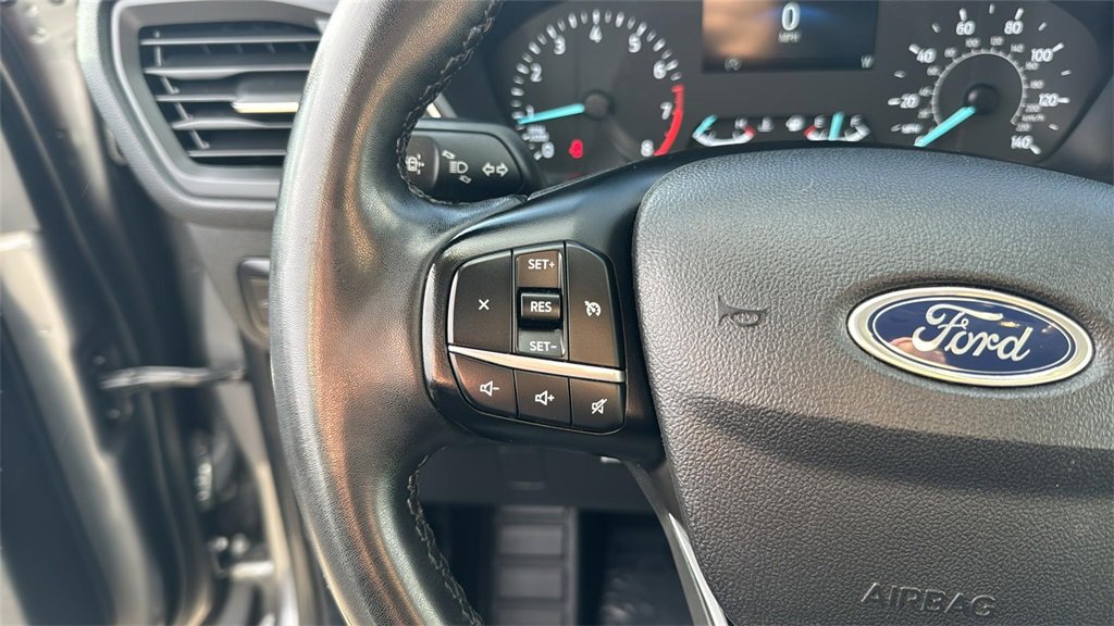 Used 2022 Ford Escape SE w/ SE Sport Appearance Package image 14