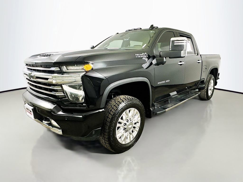 Used 2020 Chevrolet Silverado 3500 High Country w/ Technology Package image 3