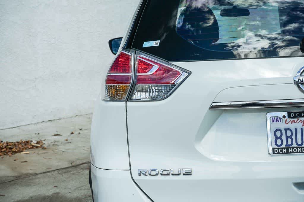 Used 2016 Nissan Rogue S FWD image 7