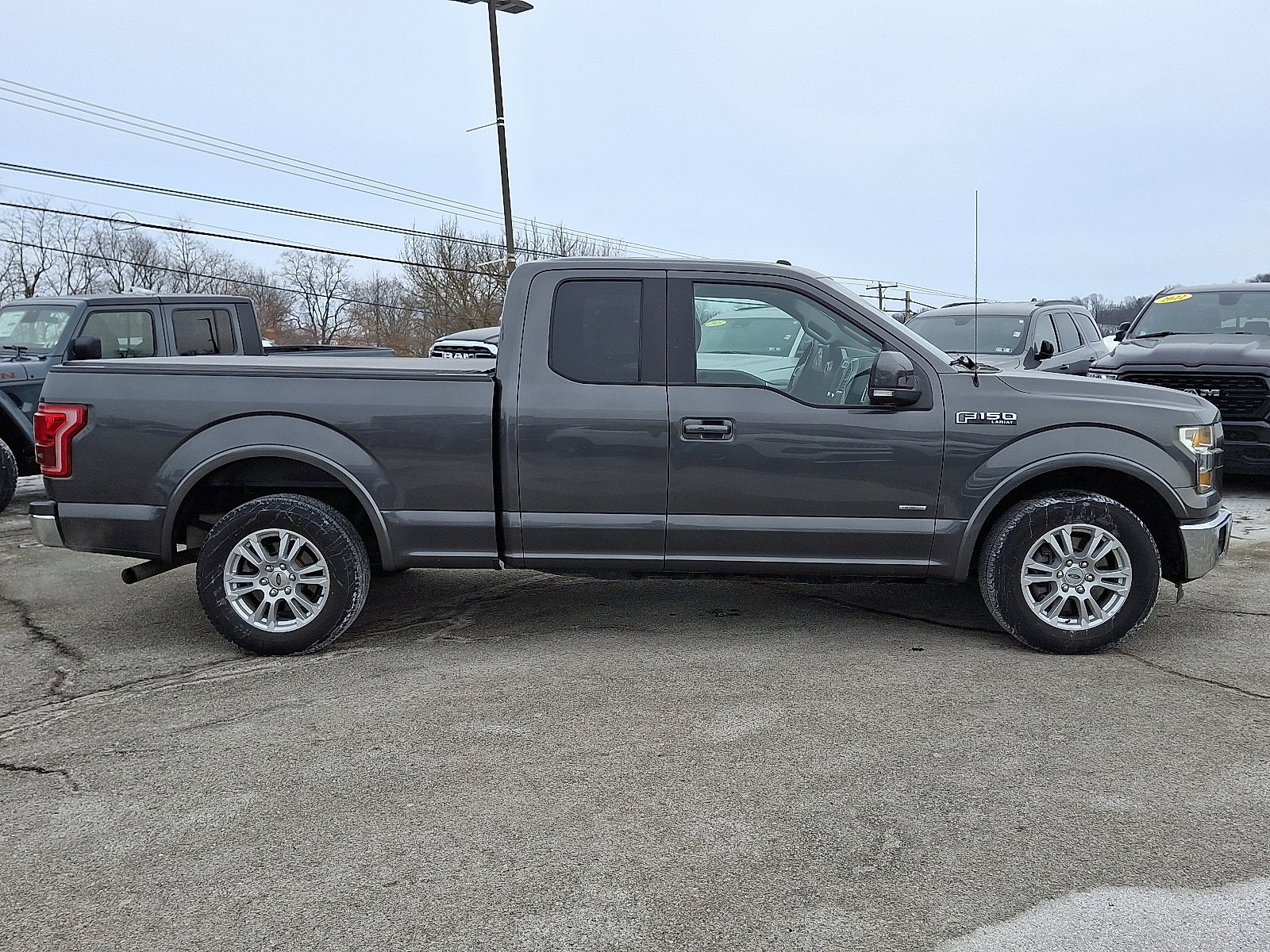 Used 2016 Ford F150 Lariat w/ Equipment Group 501A Mid image 8