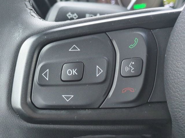 Used 2025 Jeep Wrangler Unlimited Rubicon 4xe w/ Convenience Group AWD/4WD image 24