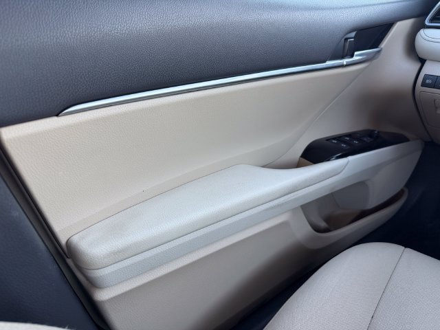 Certified 2019 Toyota Camry LE FWD image 31