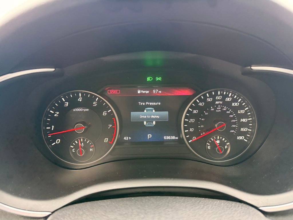 Used 2023 Kia Stinger GT2 image 4