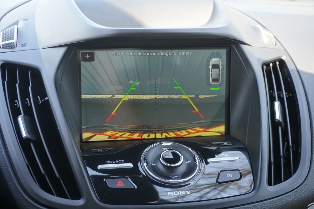 Used 2019 Ford Escape Titanium image 35