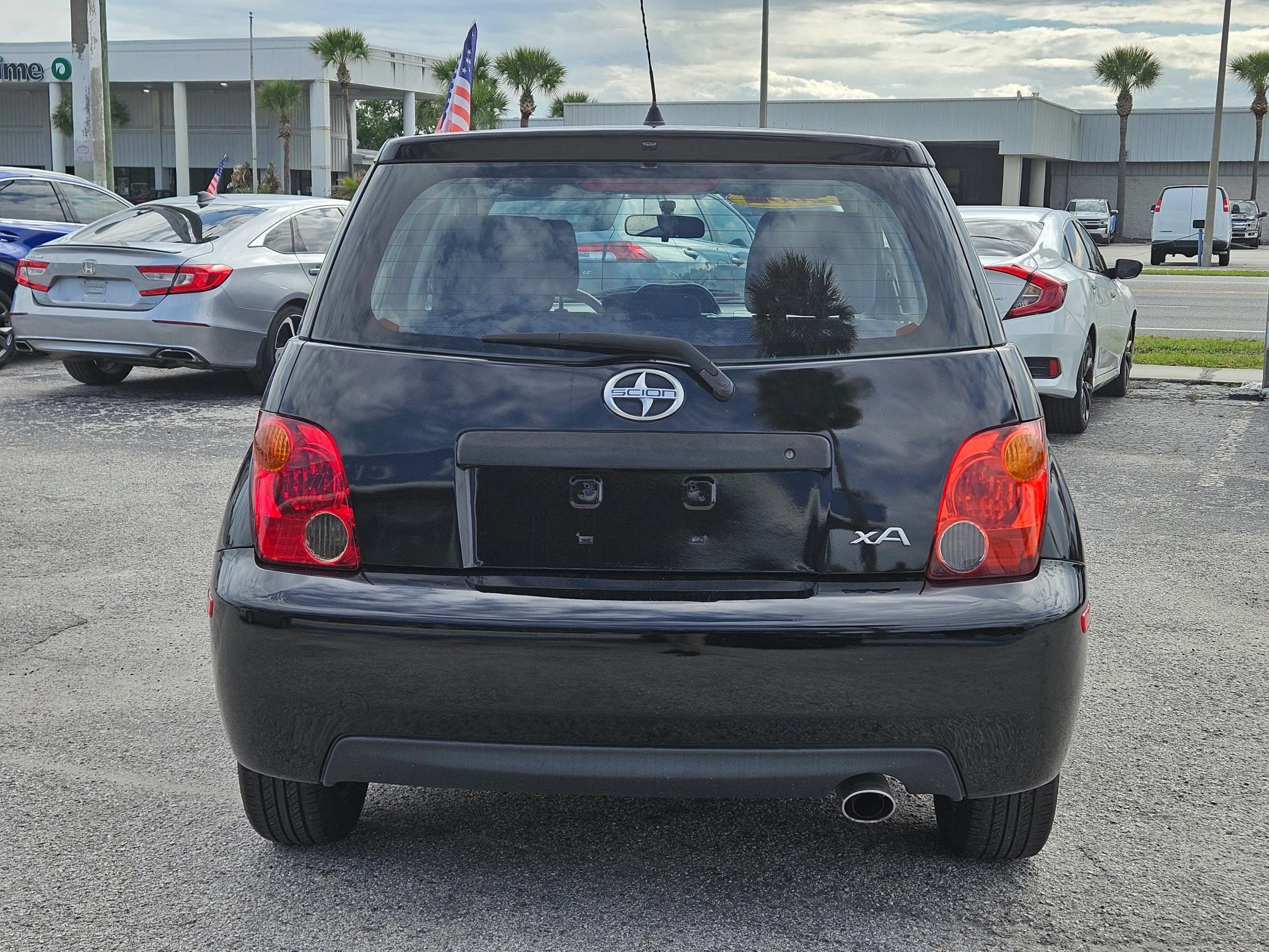 Used 2004 Scion xA FWD image 7
