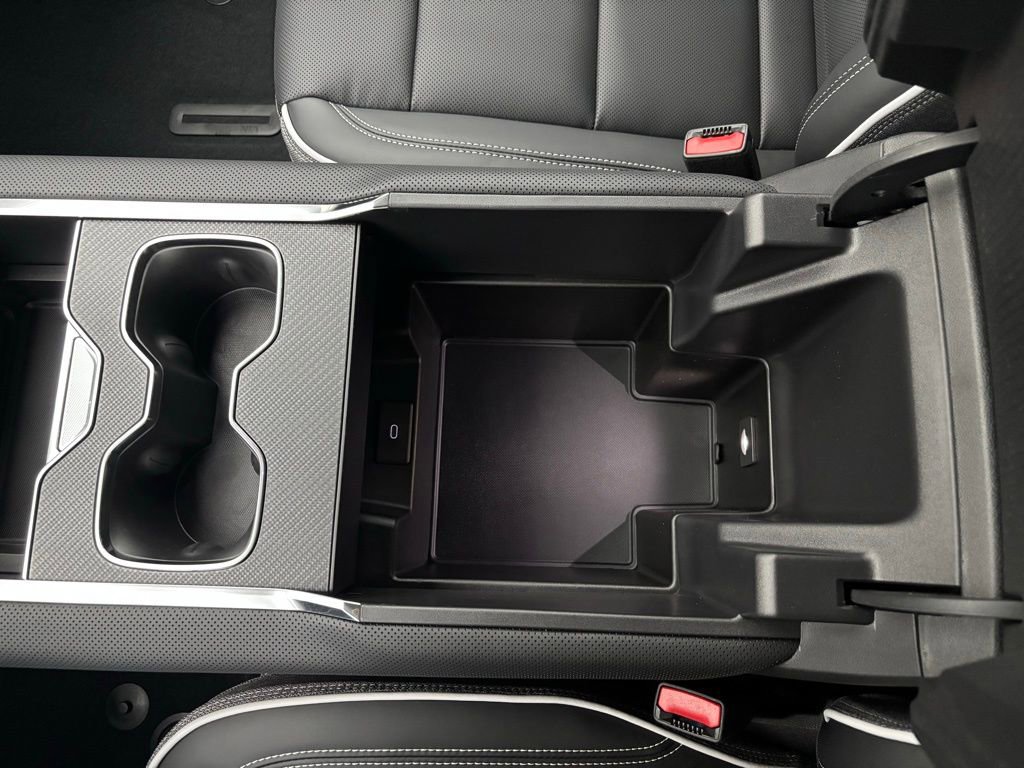 New 2026 GMC Sierra EV Elevation image 32