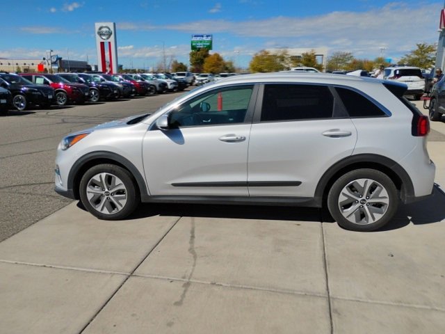 Used 2021 Kia Niro EX Premium w/ Cold Weather Package image 8