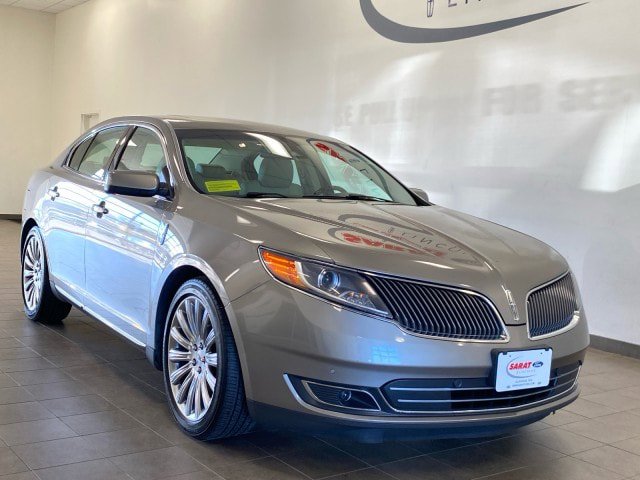Used 2015 Lincoln MKS AWD w/ Equipment Group 101A image 2