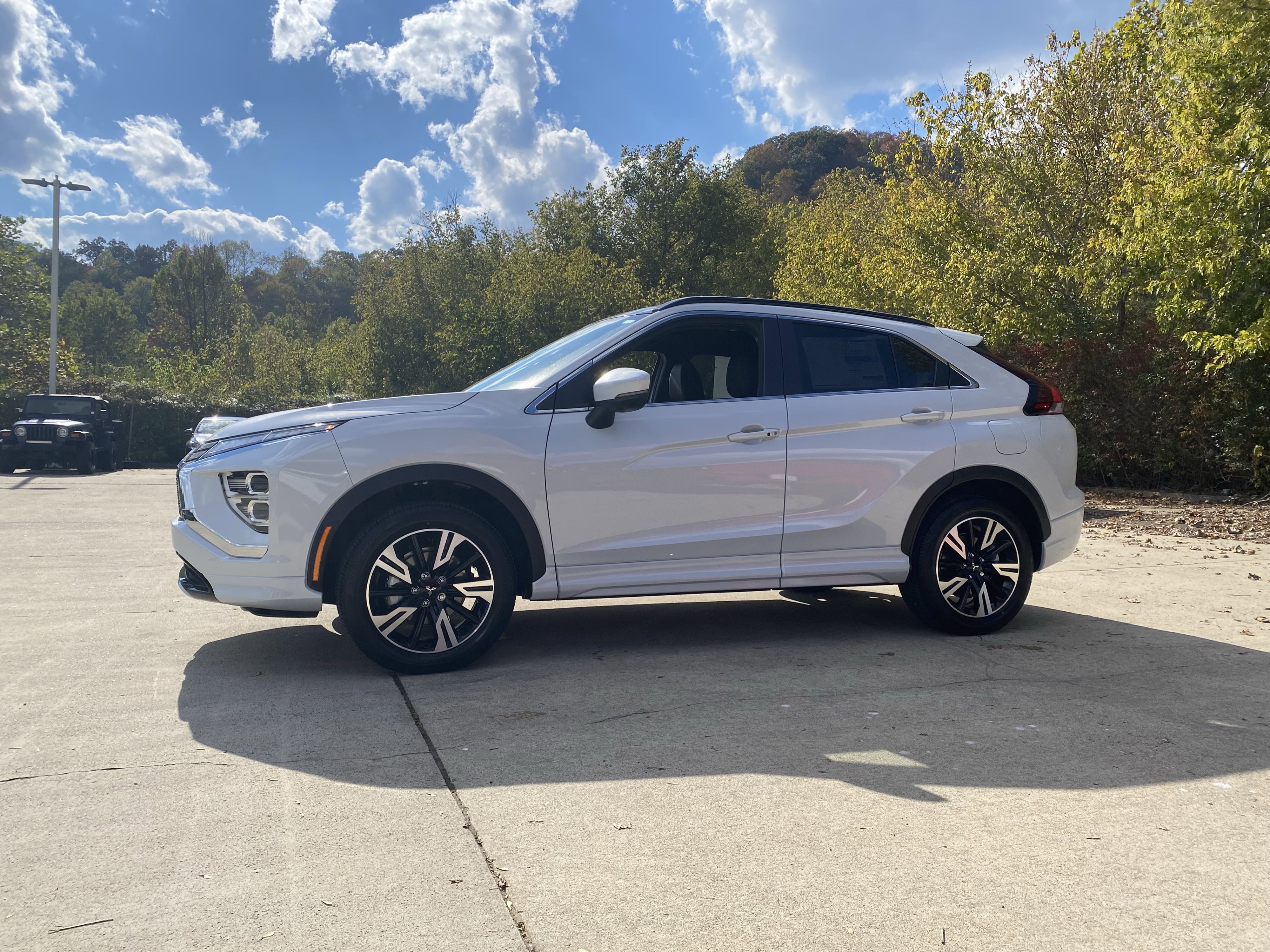 New 2026 Mitsubishi Eclipse Cross SEL image 2