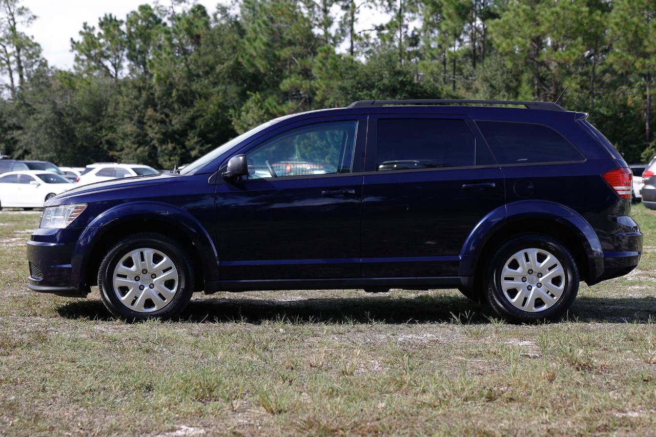 Used 2017 Dodge Journey SE FWD image 3