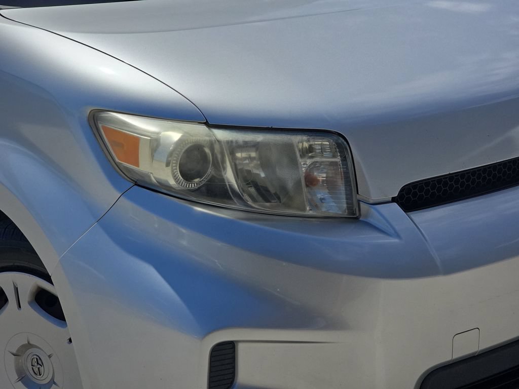 Used 2012 Scion xB FWD image 30