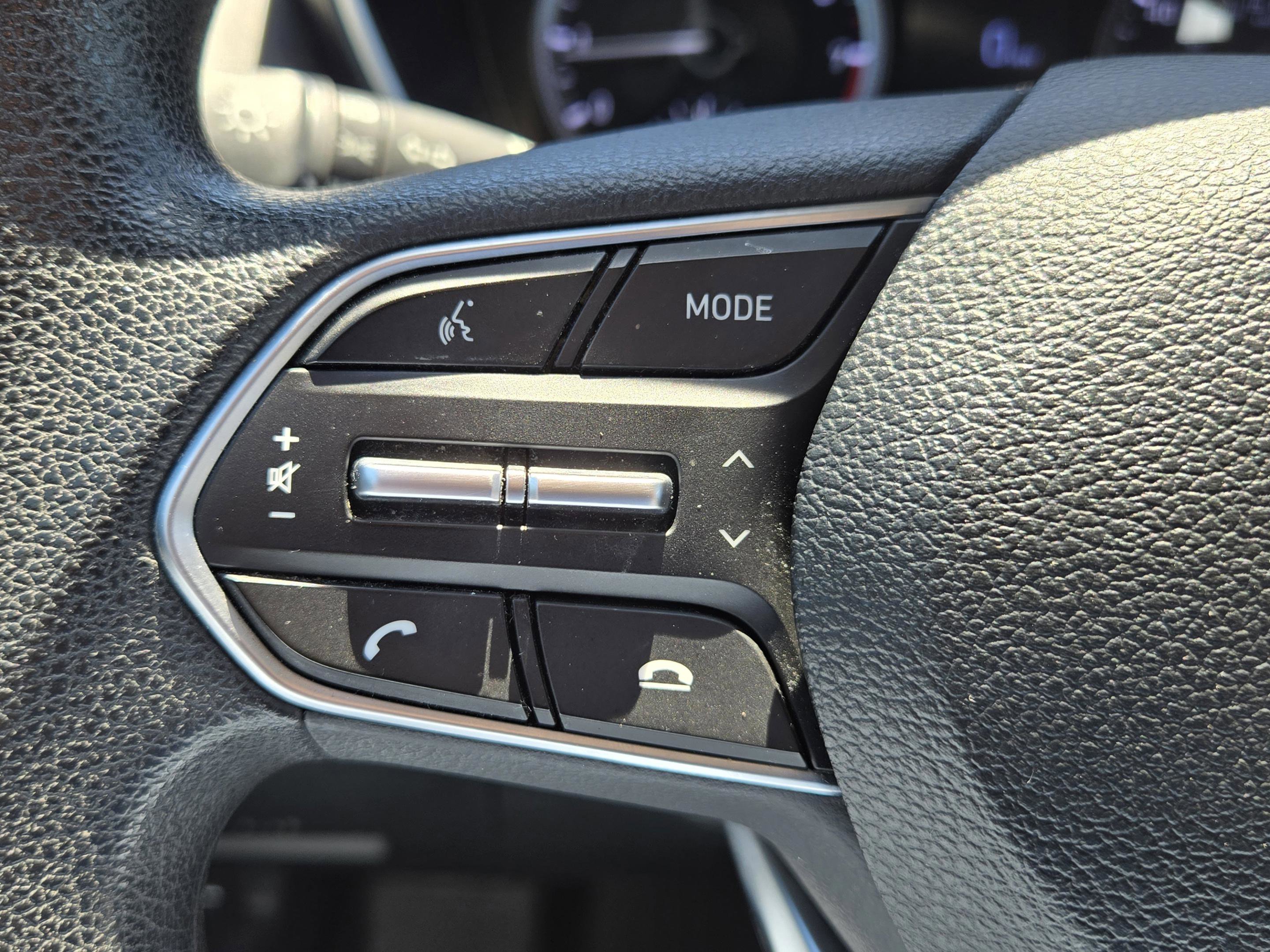 Used 2019 Hyundai Santa Fe SE FWD image 16