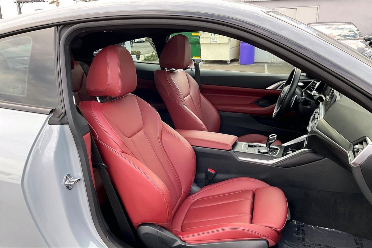 Used 2022 BMW 430i Coupe w/ M Sport Package RWD image 5