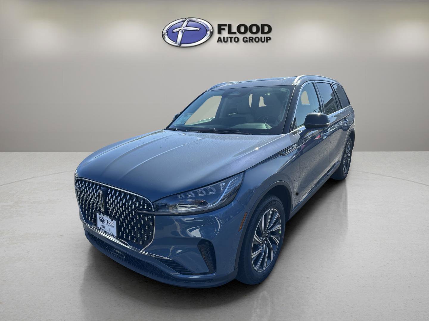 New 2026 Lincoln Aviator AWD image 3