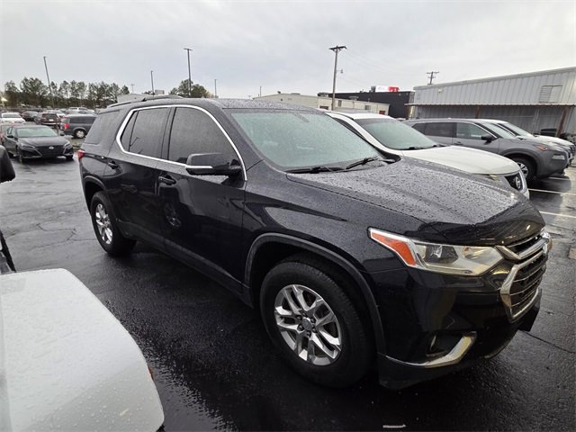 Used 2020 Chevrolet Traverse LT video 2