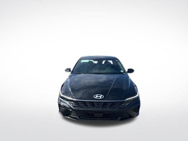 New 2026 Hyundai Elantra SEL Sport Premium image 2