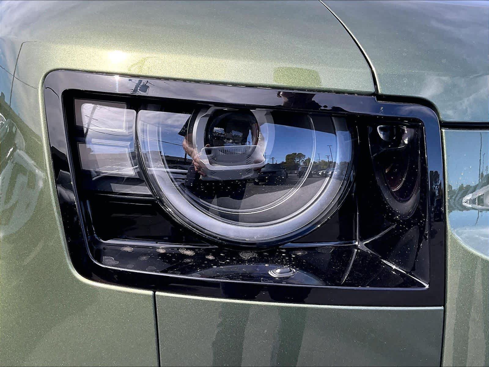 New 2026 Land Rover Defender 110 S AWD/4WD image 33
