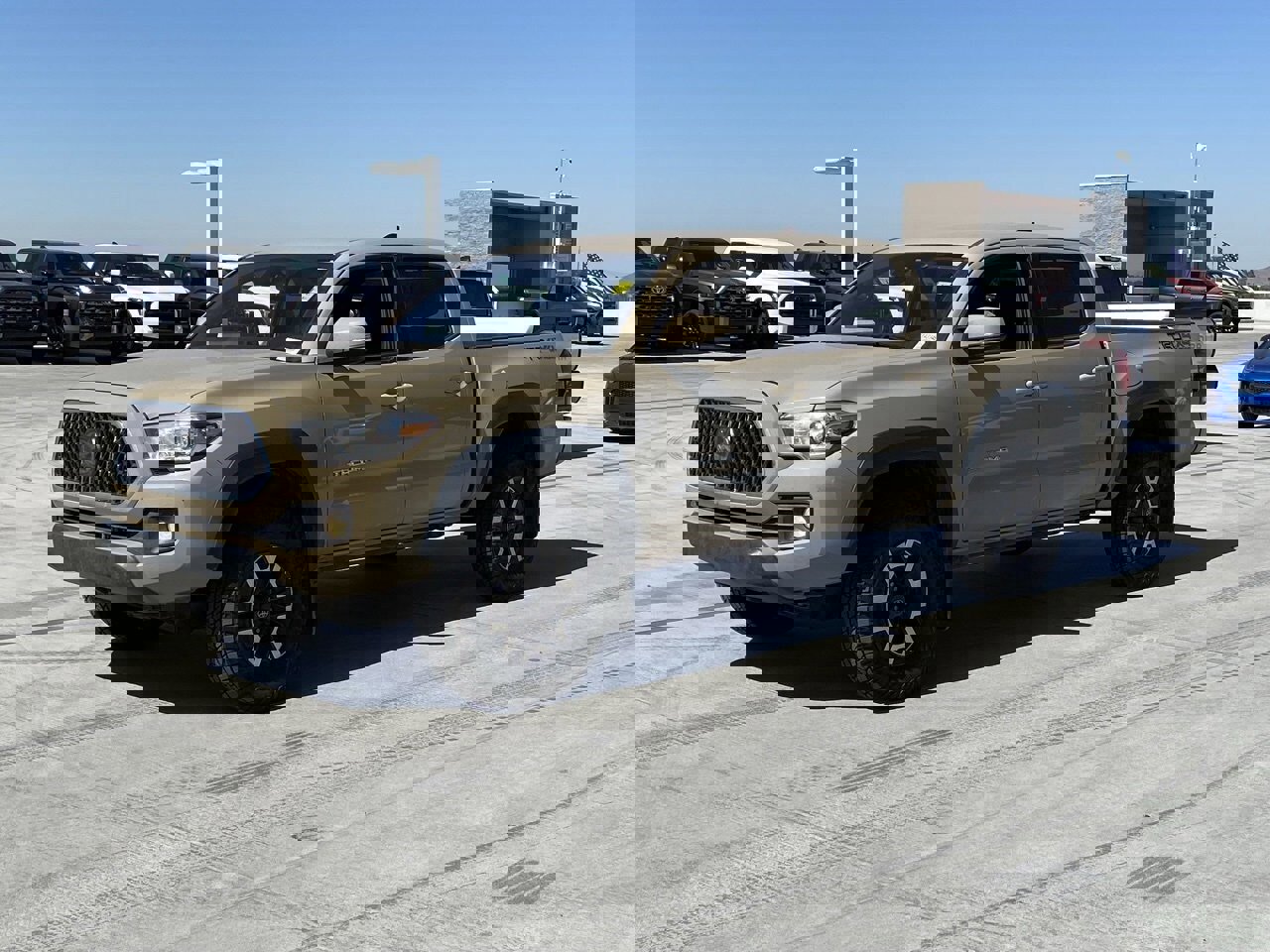 Used 2018 Toyota Tacoma TRD Off-Road image 6