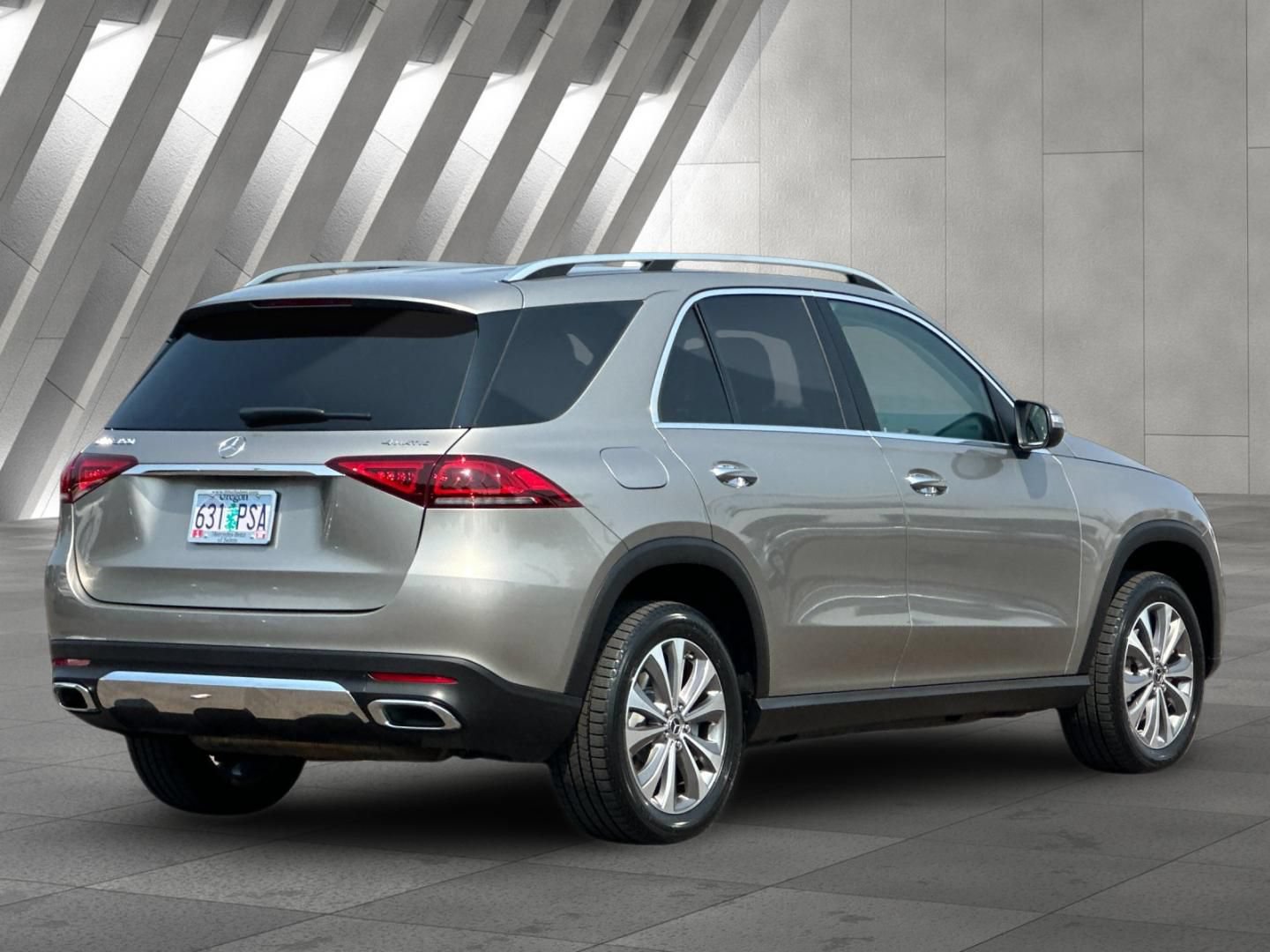 Used 2020 Mercedes-Benz GLE 350 4MATIC image 4