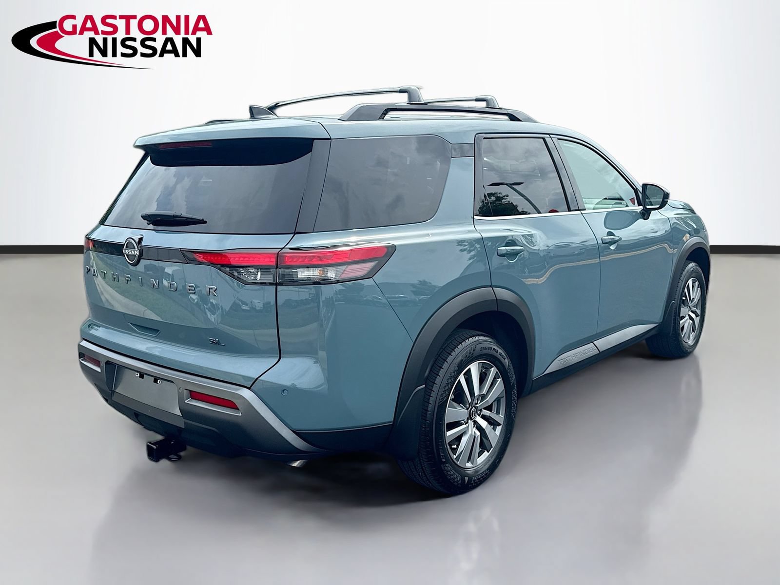 Used 2026 Nissan Pathfinder SL FWD image 9
