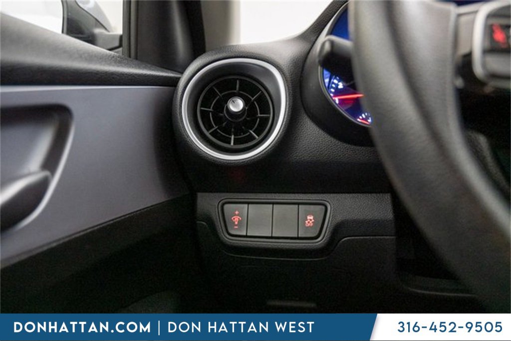 Used 2024 Kia Forte LXS image 16