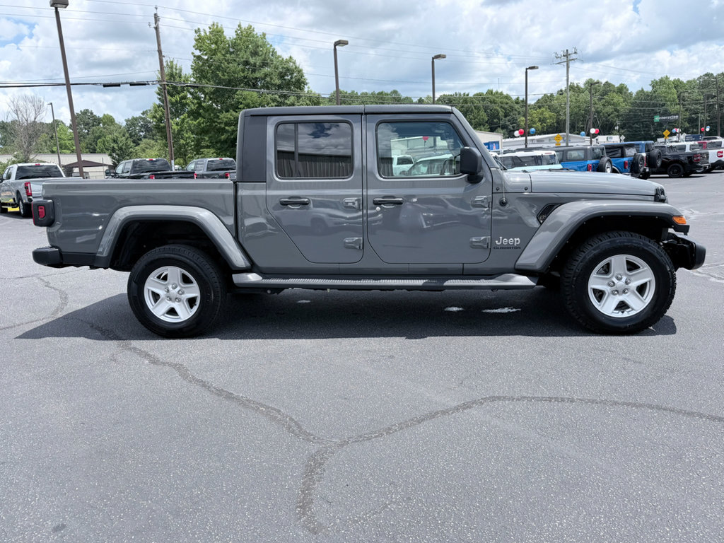 Used 2021 Jeep Gladiator Overland w/ Popular Equipment Package AWD/4WD image 4