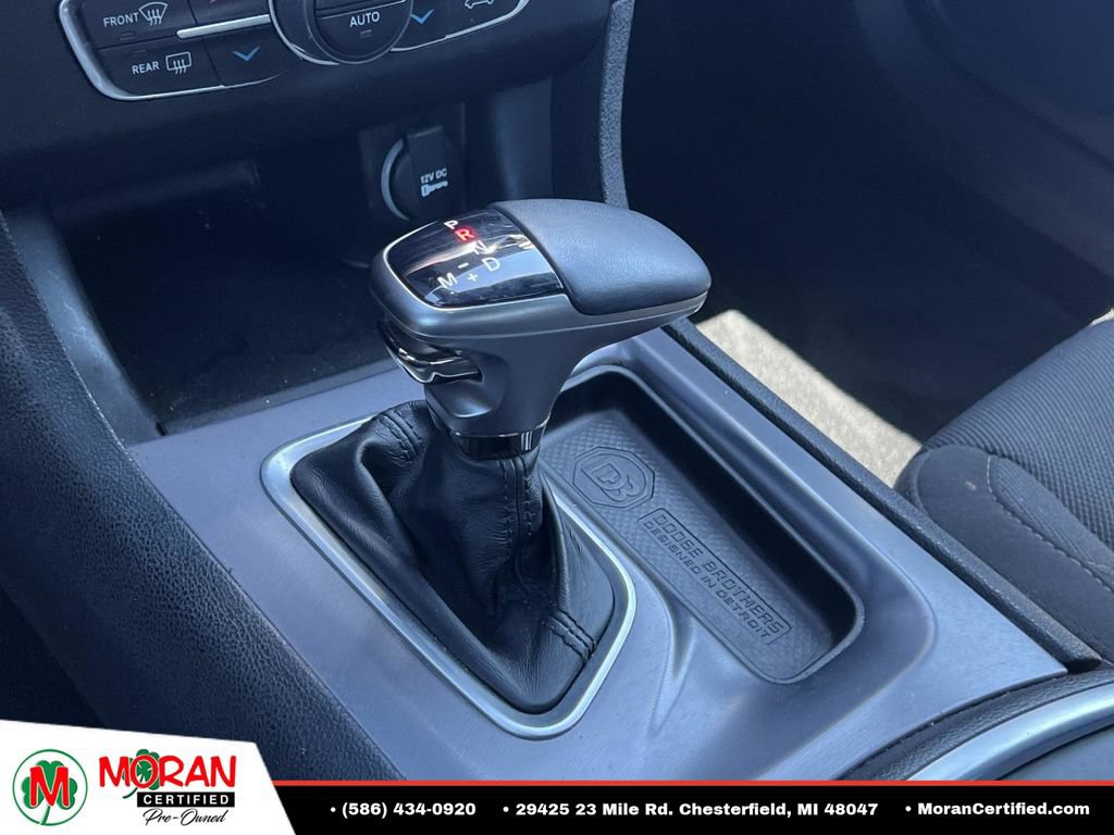 Used 2019 Dodge Charger SXT AWD/4WD image 26