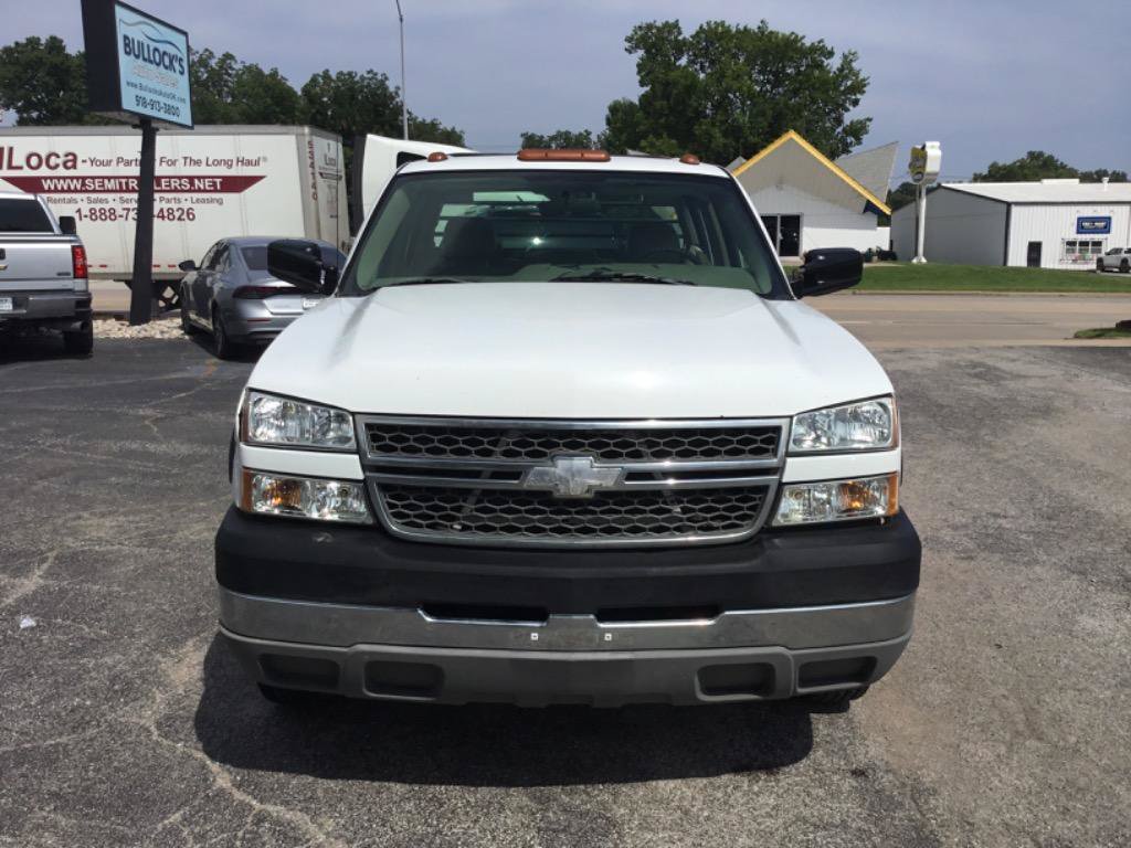 Used 2005 Chevrolet Silverado 3500 2WD Crew Cab image 9