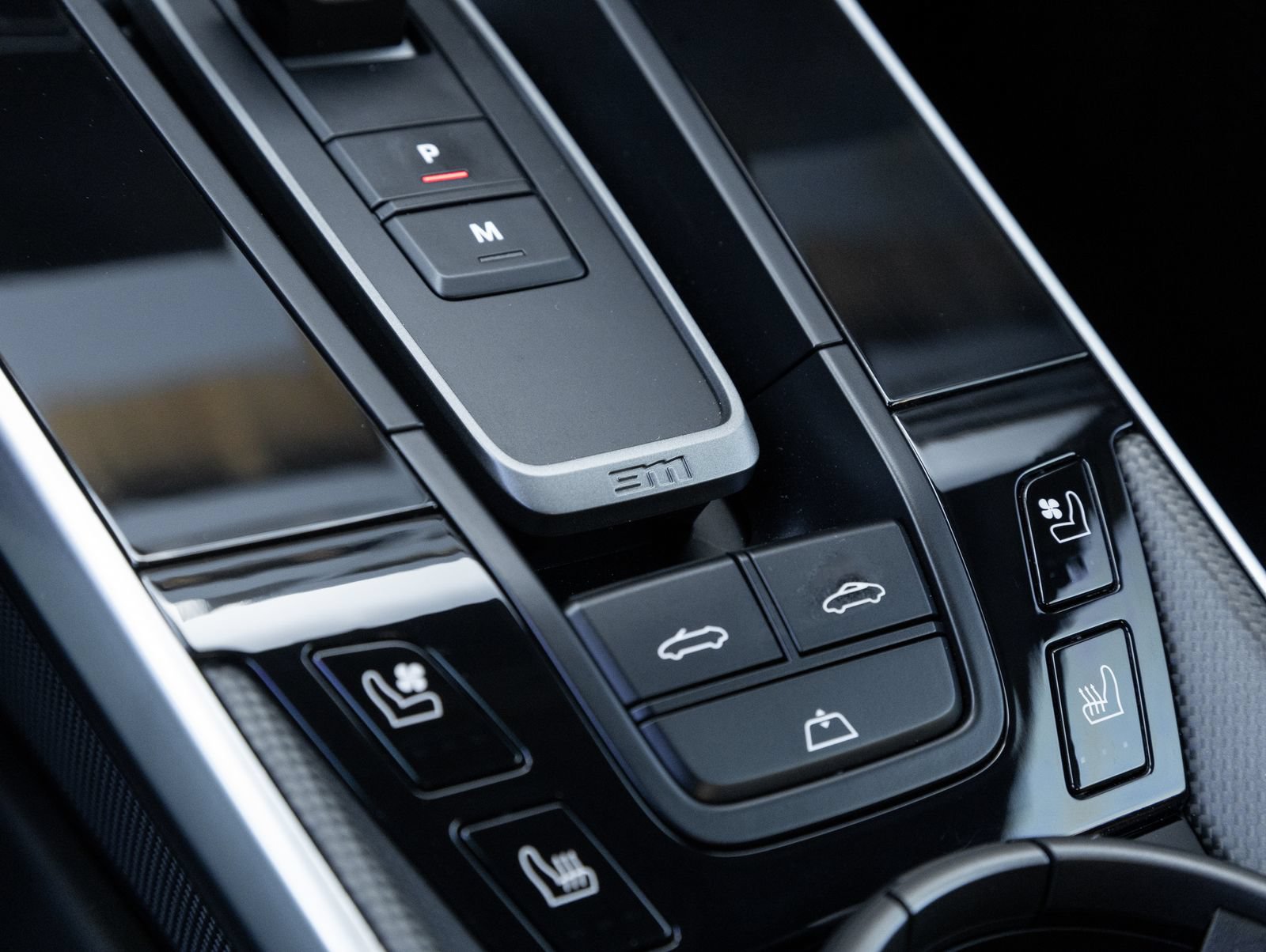 Certified 2025 Porsche 911 Turbo S AWD/4WD image 31