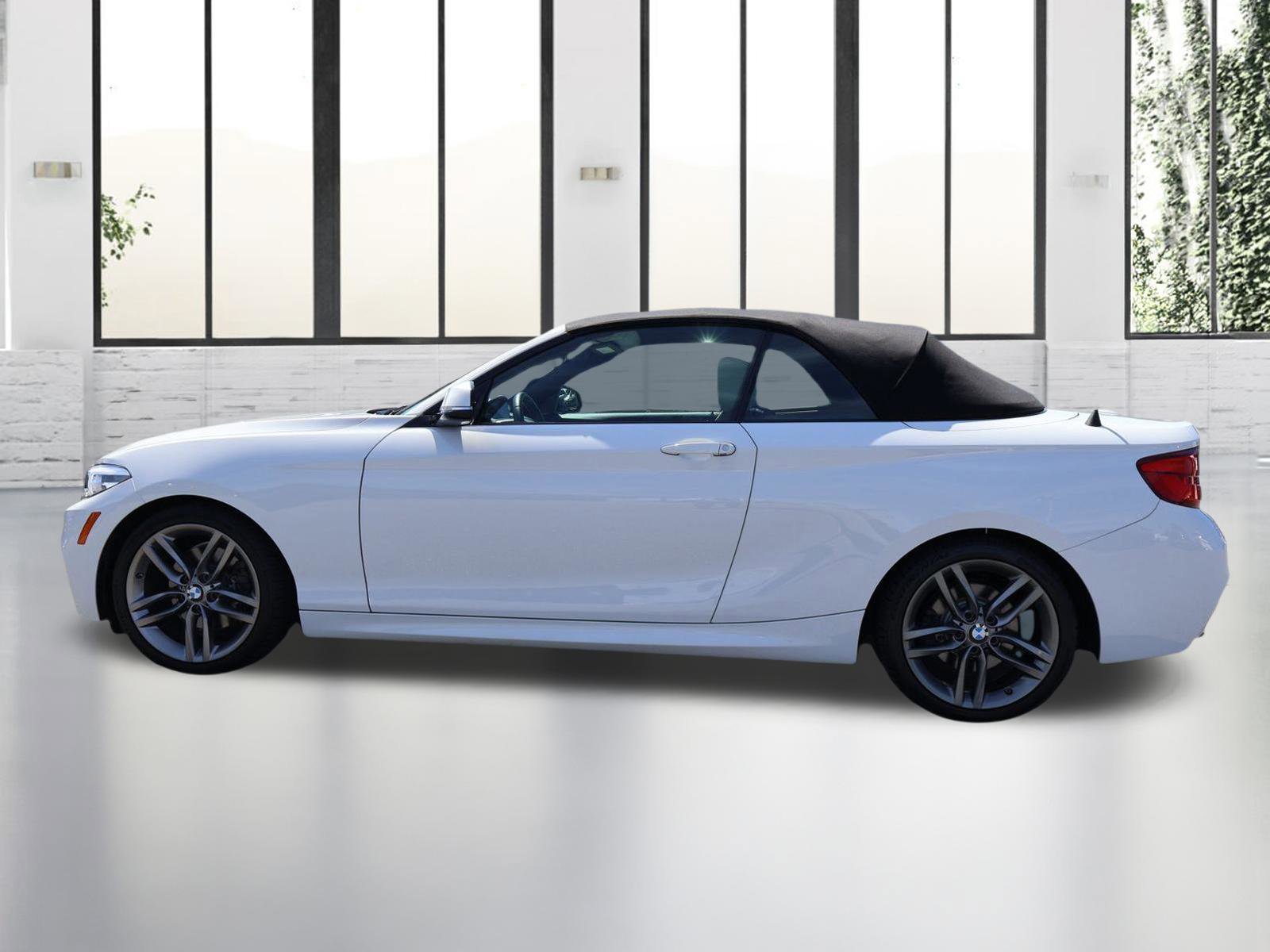 Used 2019 BMW 230i Convertible w/ M Sport Package RWD image 10