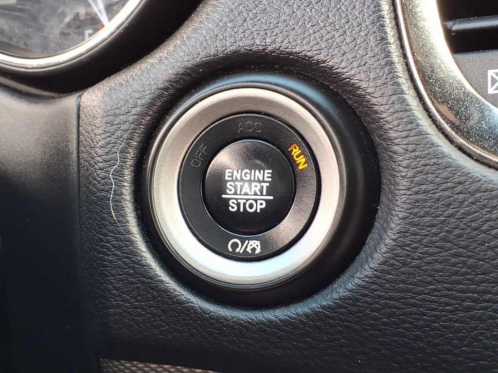 Used 2019 Dodge Durango GT AWD/4WD image 34