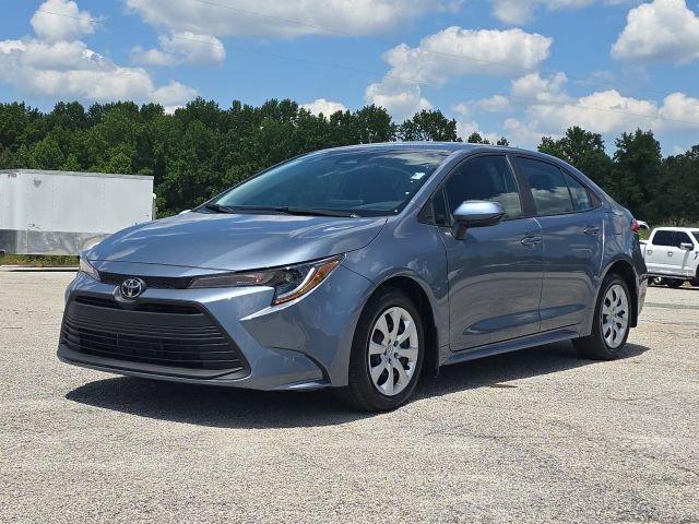 Used 2026 Toyota Corolla LE FWD image 1