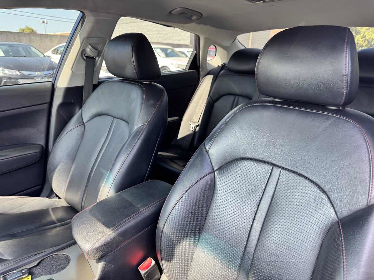 Used 2017 Kia Optima SX FWD image 35