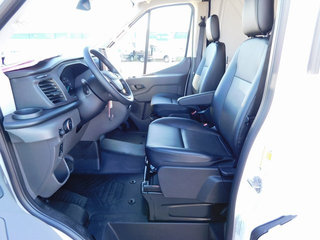 New 2025 Ford Transit 250 148 Medium Roof image 12