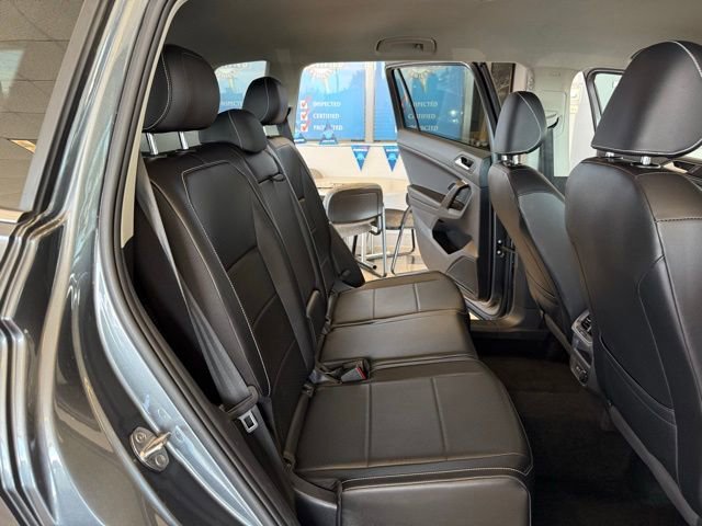 Used 2021 Volkswagen Tiguan SE image 23