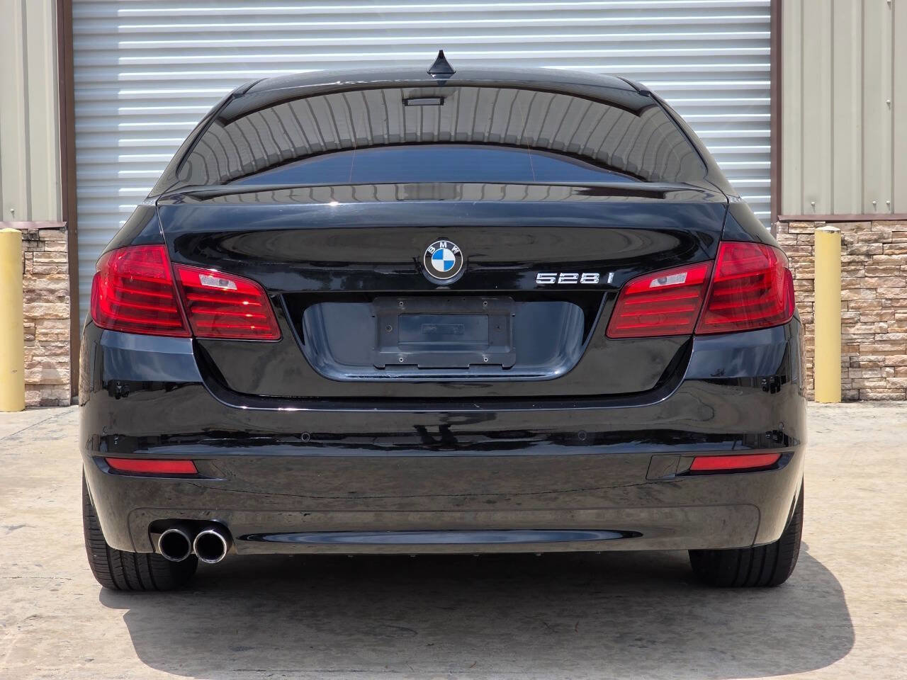 Used 2016 BMW 528i Sedan RWD image 4