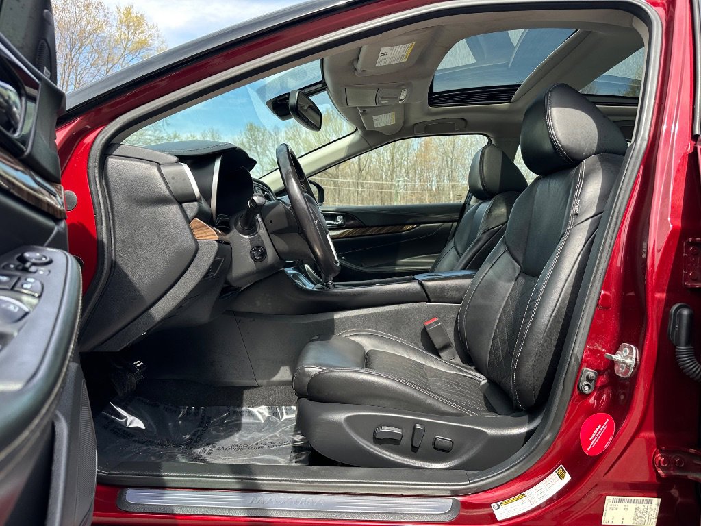 Used 2018 Nissan Maxima Platinum w/ Interior Lighting Package image 10