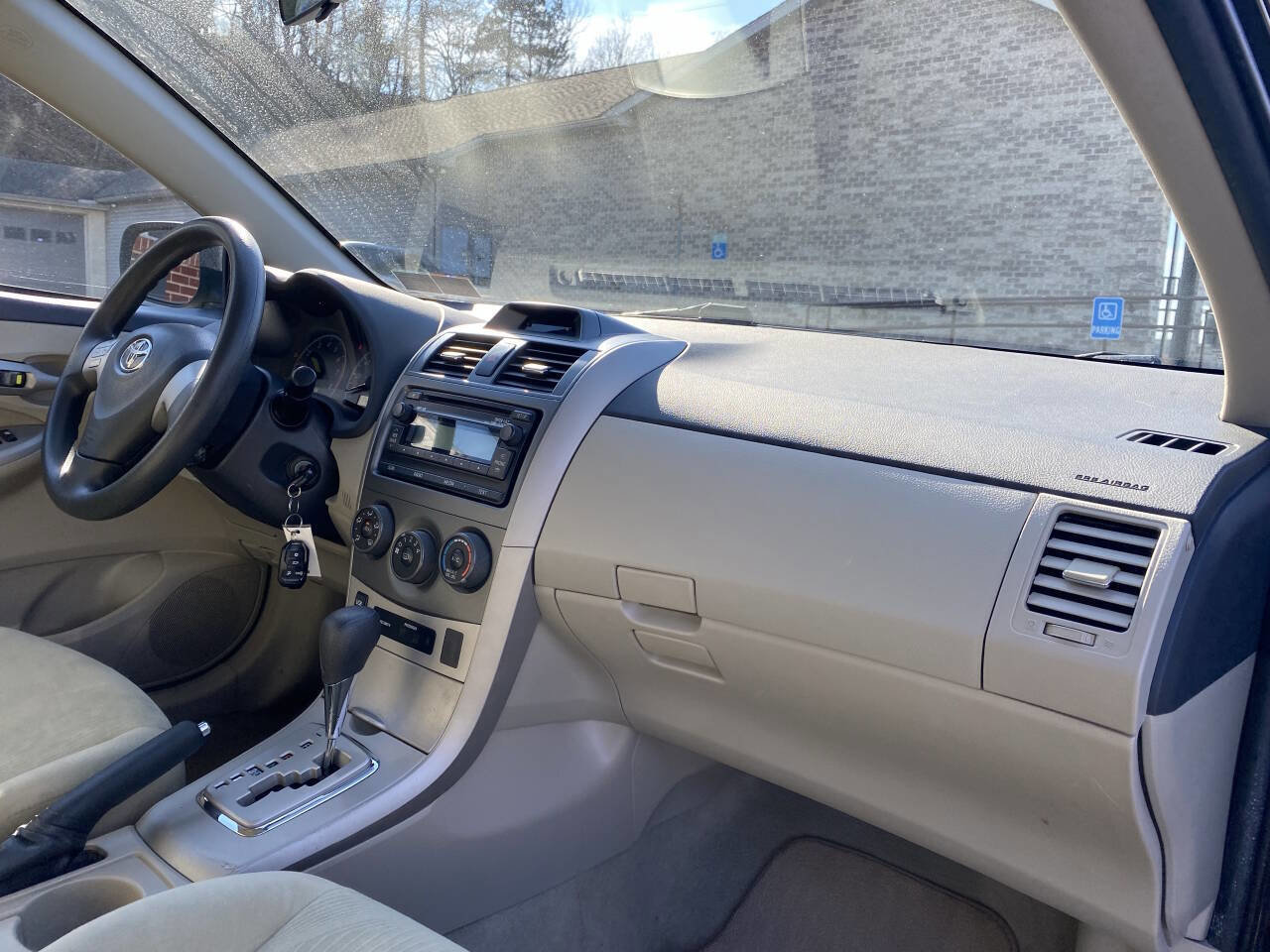 Used 2012 Toyota Corolla LE image 19