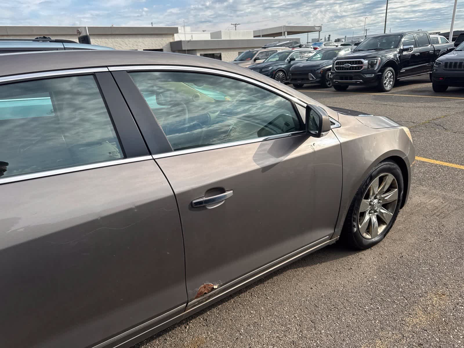 Used 2010 Buick LaCrosse CXL FWD image 11